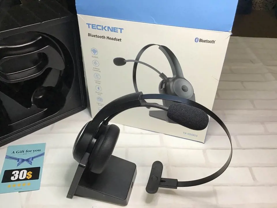 This headset can be utilized greatly by the booth coaches during the games