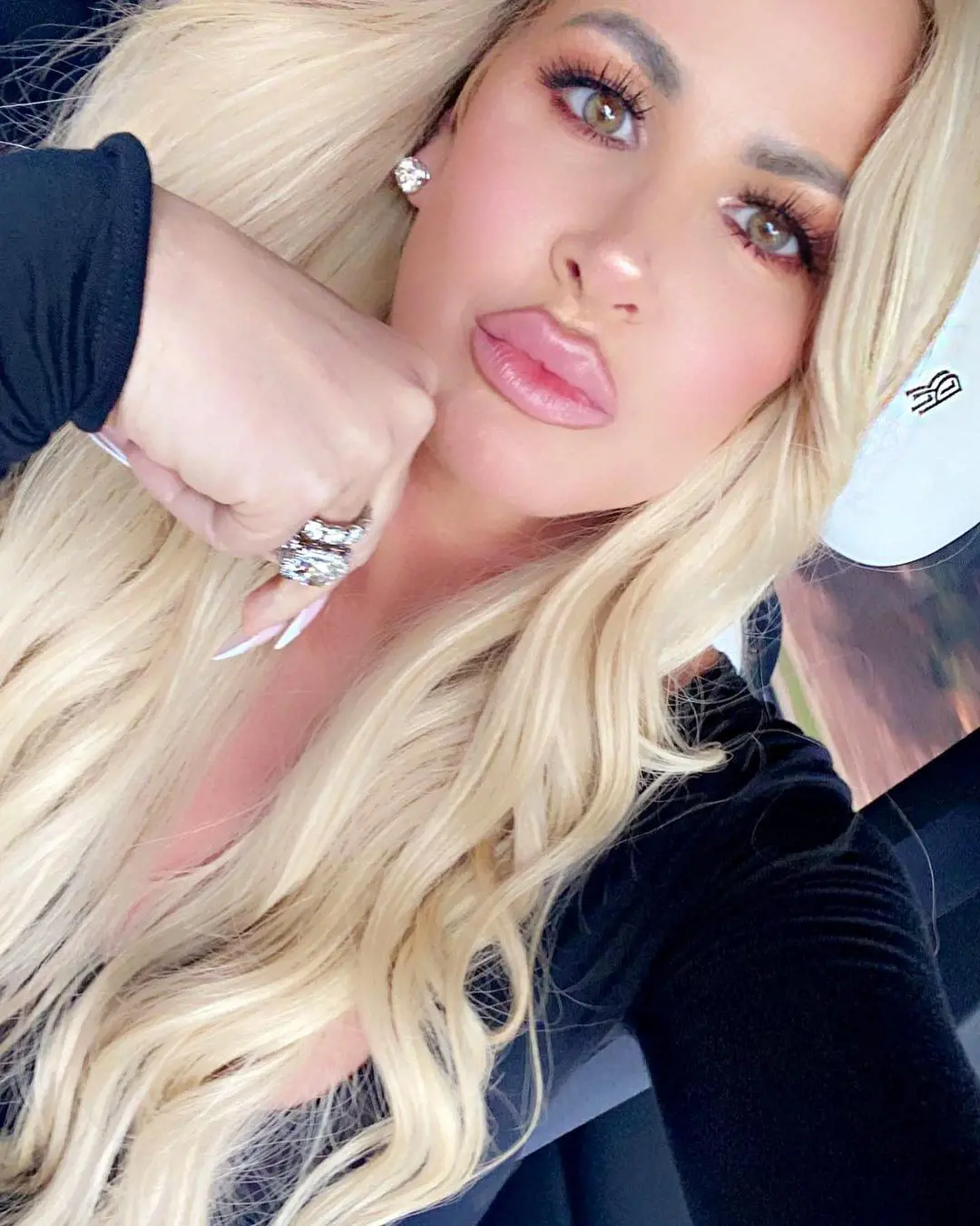 Kim also entered the 21st season of Dancing wit the Stars