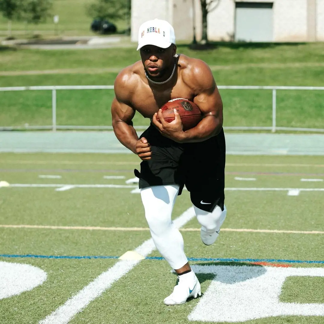 The star running back taking some breath after a heavy practice in 2021