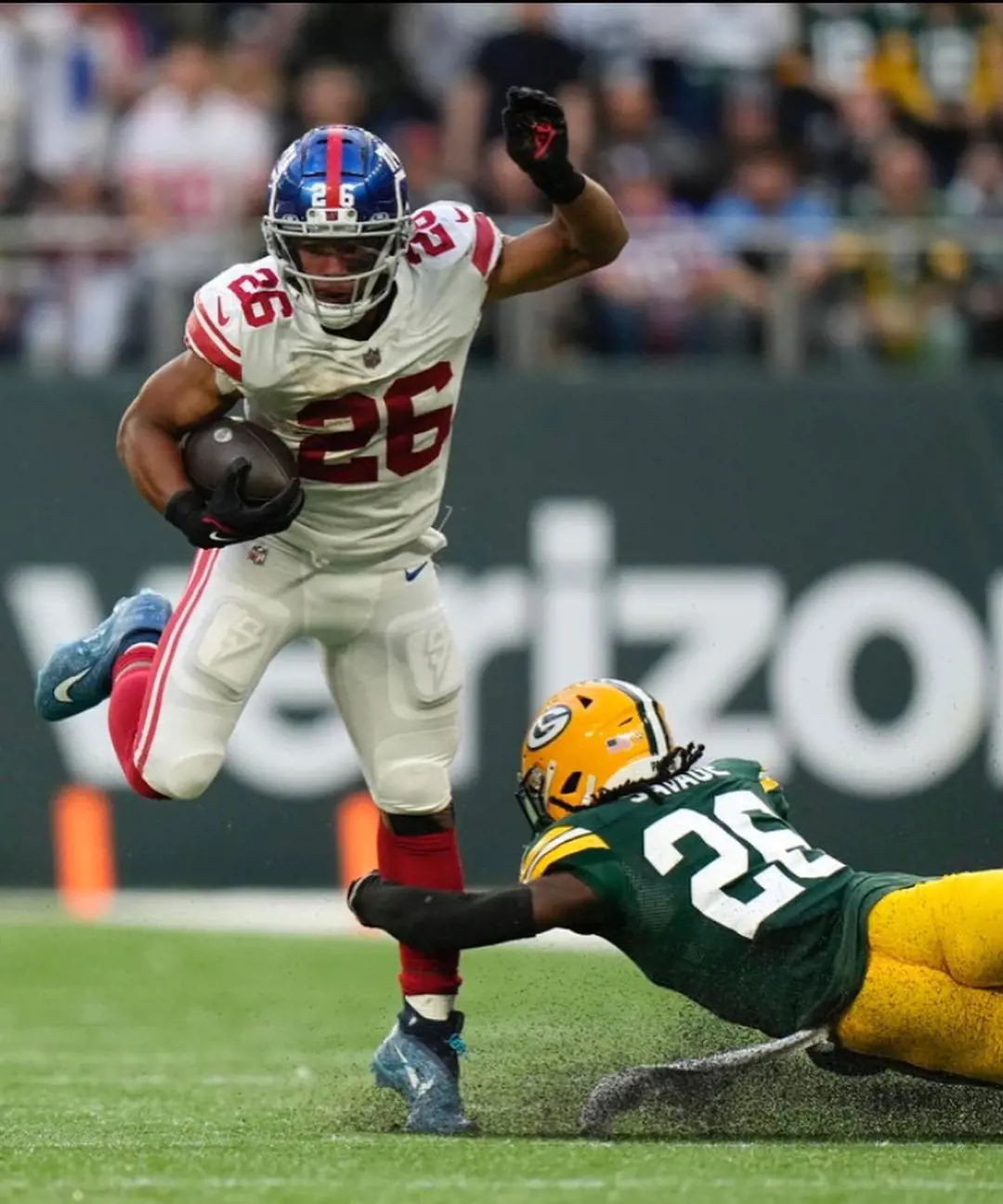 Saquon running the pass in January