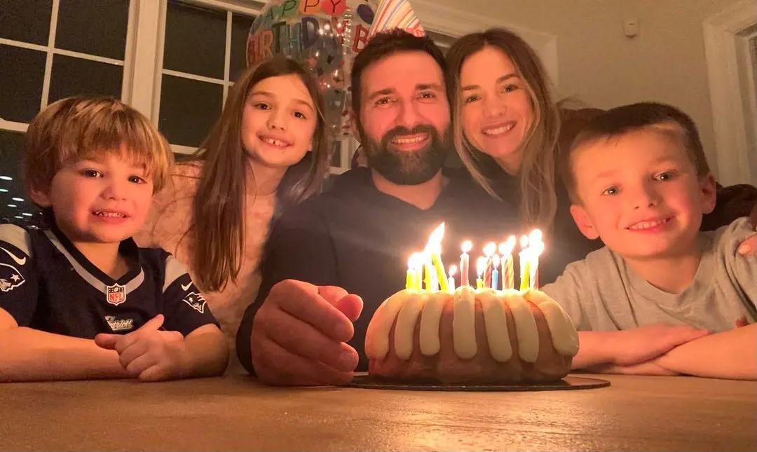 Rob celebrated his 39th birthday with his spouse and offspring.