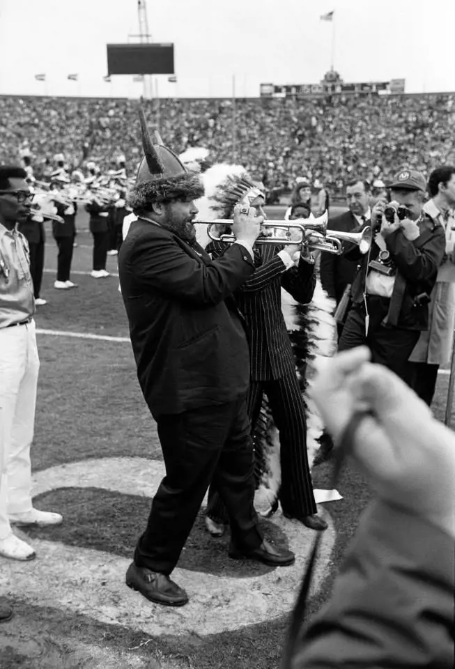 Al Hirt played the National Anthem at IV season