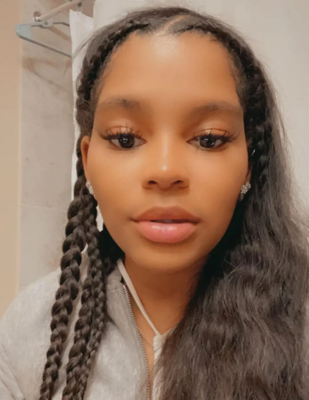 Elondria Roberts is the youngest sibling in the Roberts household.